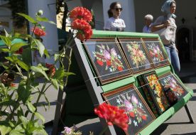 Exhibition "Petrikovka in Kiev-Pechersk Lavra"