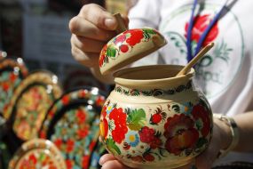 Exhibition "Petrikovka in Kiev-Pechersk Lavra"