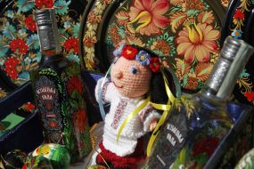 Exhibition "Petrikovka in Kiev-Pechersk Lavra"