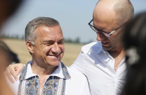 Arseniy Yatsenyuk and Aleksandr Shlapak