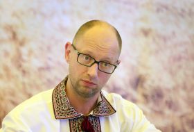 Арсений Яценюк