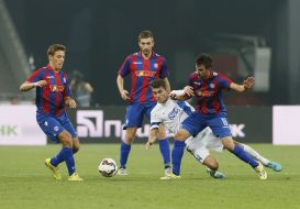 Игровой момент матча