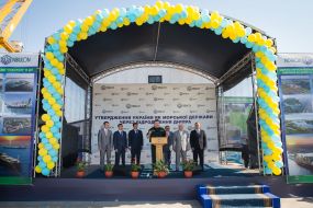 Петро Порошенко на заводі "Нібулон"