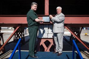 Петро Порошенко на заводі "Нібулон"