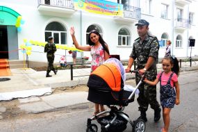 The ceremony of awarding orders for housing
