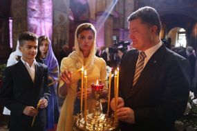 President of Ukraine Petr Poroshenko with family