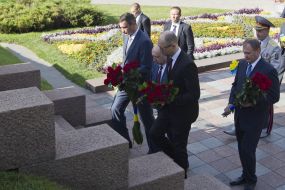 Participants of laying flowers ceremony