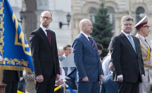 Арсеній Яценюк, Олександр Турчинов та Петро Порошенко