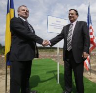 Yuri Nedashkovsky and Chris Singh