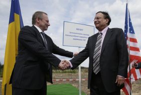 Yuri Nedashkovsky and Chris Singh