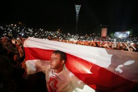 Глядачі на концерті гурту "Ляпипс Трубецкой"