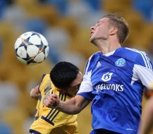 Oleg Krasnoperov and Daniel Dziwniel