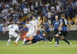 Игровой момент матча