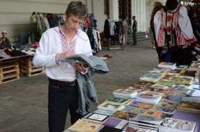 Second Garage sale to aid the military