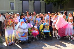 Participants of Babies Stroller Parade