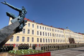 Курсанты Академии сухопутных войск