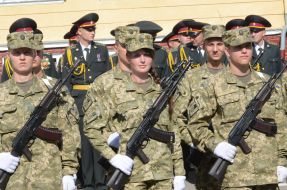 Курсанты Академии сухопутных войск