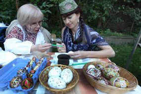 Master-class on painting Easter eggs