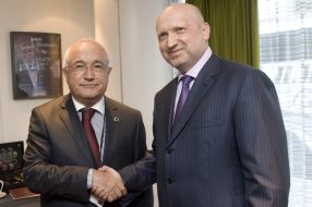Aleksandr Turchinov and Cemil Сiсek