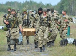 The servicemen of the 95th separate airmobile brigade during exercises