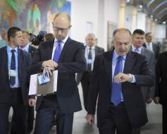 Arseniy Yatsenyuk and Viktor Pinchuk