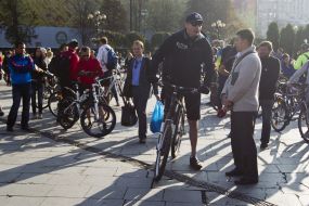 Vitaly Klitschko took part in the flash mob "Ride your bike to work"