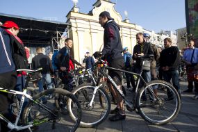 Vitaly Klitschko took part in the flash mob "Ride your bike to work"