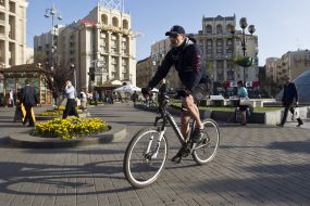 Vitaly Klitschko took part in the flash mob "Ride your bike to work"