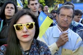 The picketers need to uphold the law "On cleaning power"