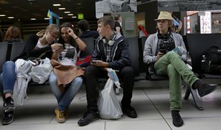 Children at the airport