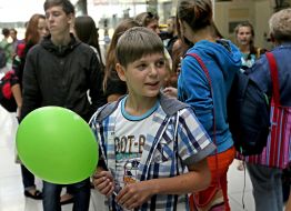 Children at the airport