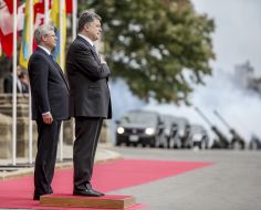 Petr Poroshenko and Stephen Harper
