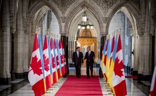 Petr Poroshenko and Stephen Harper