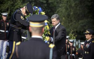Petr Poroshenko visited Arlington Cemetery
