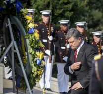 Petr Poroshenko visited Arlington Cemetery