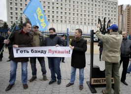 Yuriy Derevyanko and Yegor Sobolev