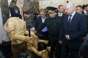 Aleksandr Turchinov and Stepan Poltorak at the exhibition