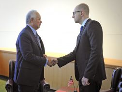 Arseniy Yatsenyuk and Najib Tun Razak
