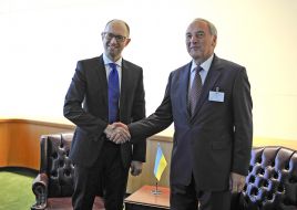 Arseniy Yatsenyuk and Andris Berzins