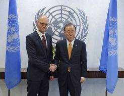 Arseniy Yatsenyuk and Ban Ki-moon