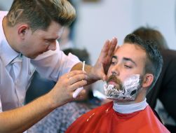 Member contest longhorn and bearded "Barbershop"