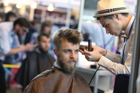 Member contest longhorn and bearded "Barbershop"