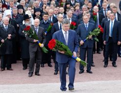 Laying flowers ceremony
