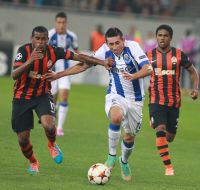 Эктор Эррера, Дуглас Коста и Фернандо Мартинс