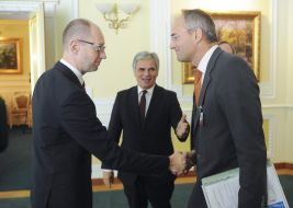Werner Faymann and Arseniy Yatsenyuk