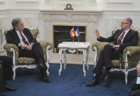 Werner Faymann and Arseniy Yatsenyuk