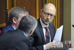 Arseniy Yatsenyuk at the parliament session