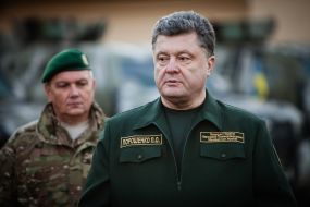 Петр Порошенко во время проверки готовности пограничных подразделений