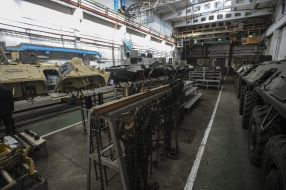 "Mykolayiv armored plant"