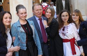 Leonid Kuchma at Music School